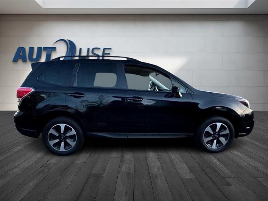2018 Subaru Forester PREMIUM photo