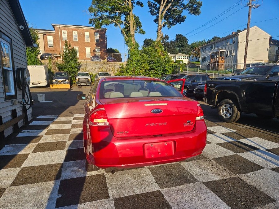 2010 Ford Focus SE photo