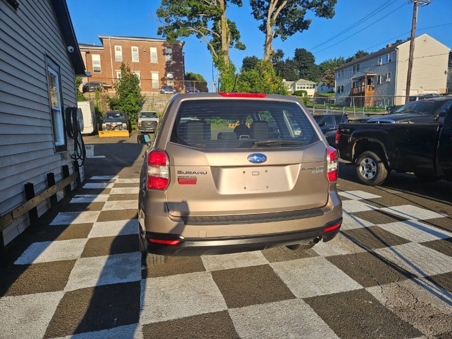 2014 Subaru Forester 2.5i photo