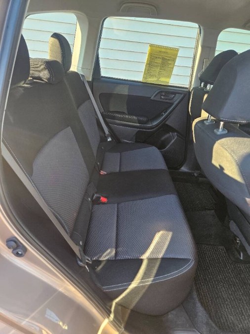2014 Subaru Forester 2.5i photo