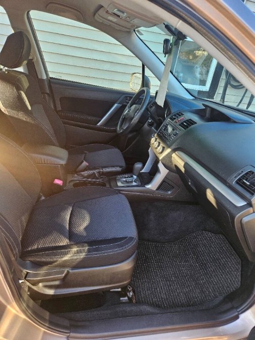 2014 Subaru Forester 2.5i photo