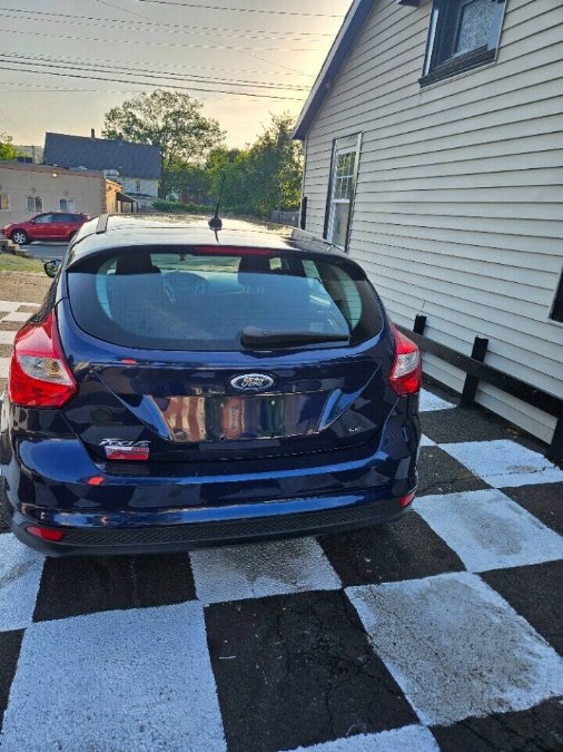 2012 Ford Focus SE photo