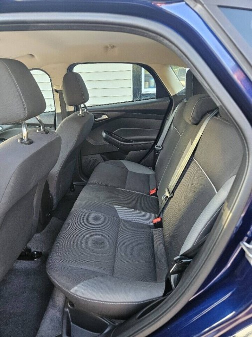 2012 Ford Focus SE photo
