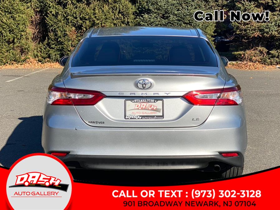 2018 Toyota Camry LE Auto (Natl) photo