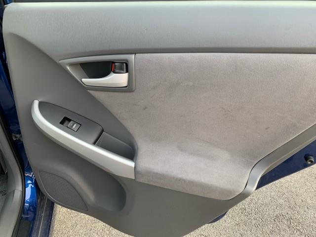2011 Toyota Prius I photo