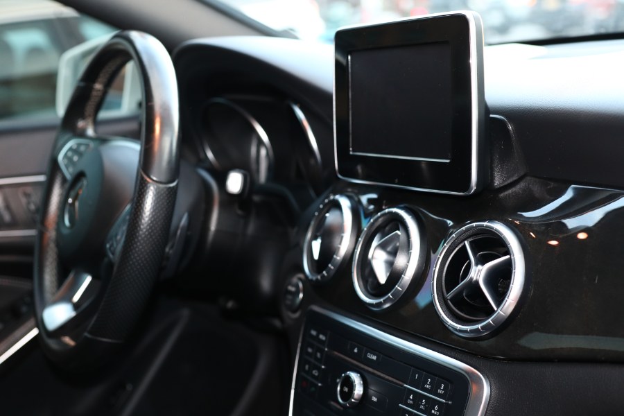 2016 Mercedes-Benz cla 4dr Sdn CLA 250 4MATIC photo