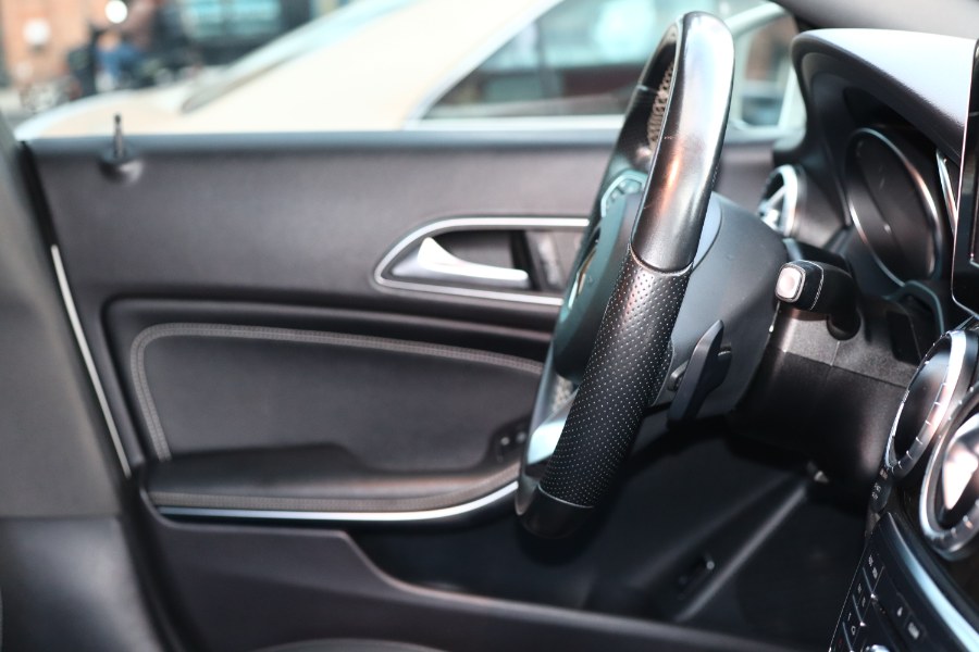 2016 Mercedes-Benz cla 4dr Sdn CLA 250 4MATIC photo