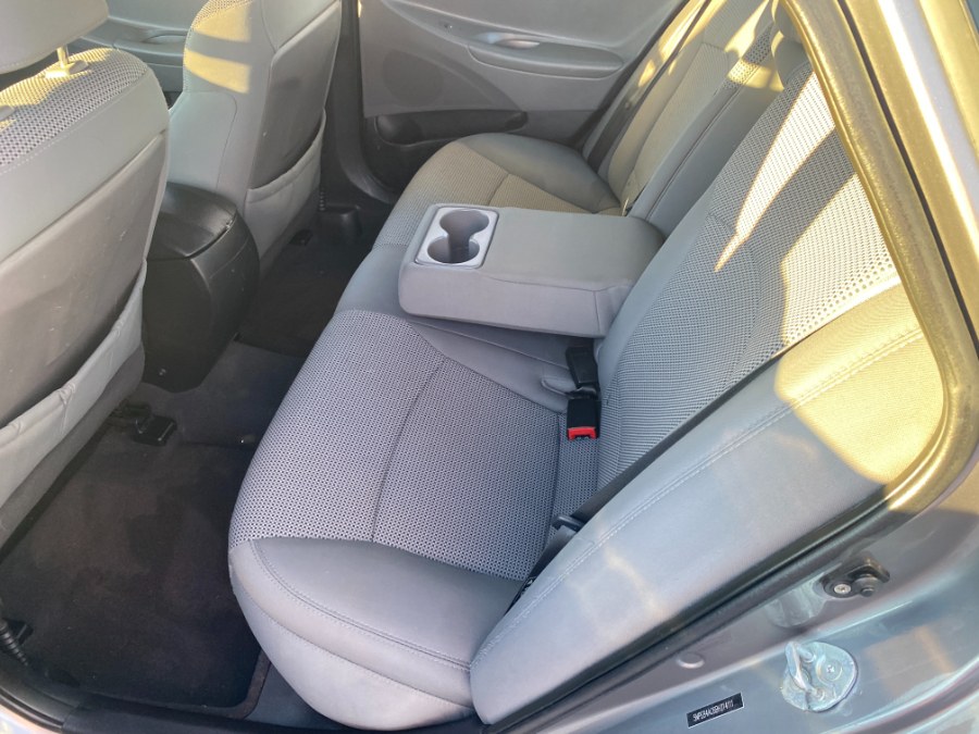 2011 Hyundai Sonata GLS photo
