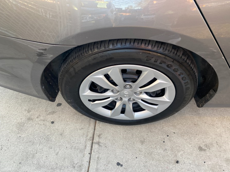 2011 Hyundai Sonata GLS photo