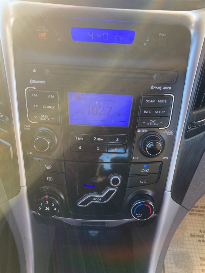 2011 Hyundai Sonata GLS photo