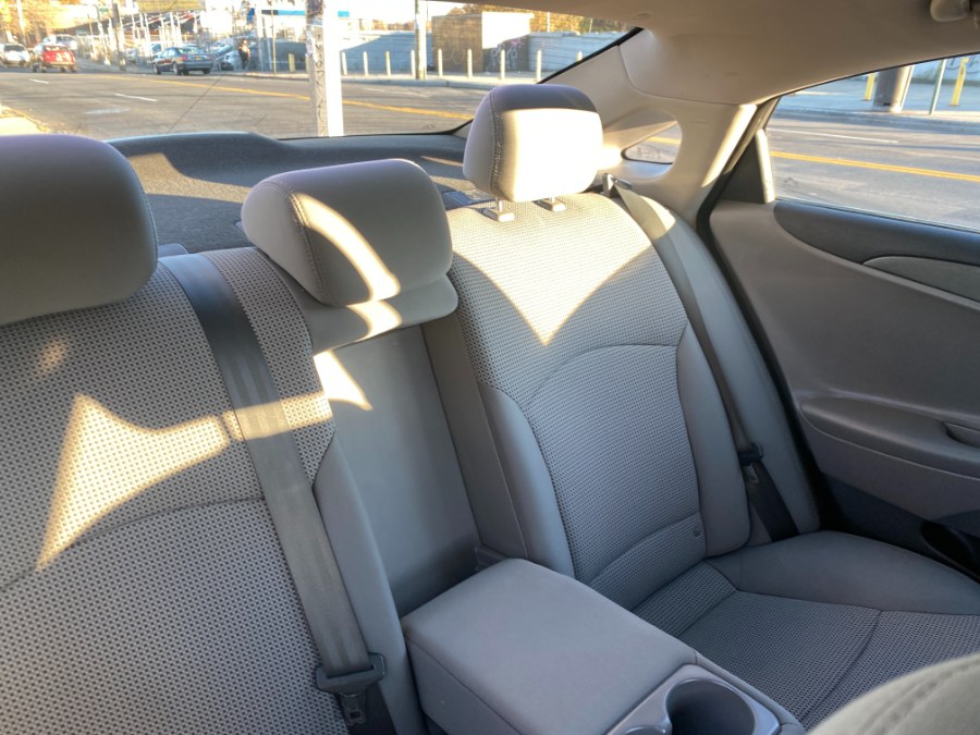 2011 Hyundai Sonata GLS photo