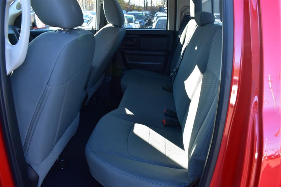 2016 RAM 1500 ST photo