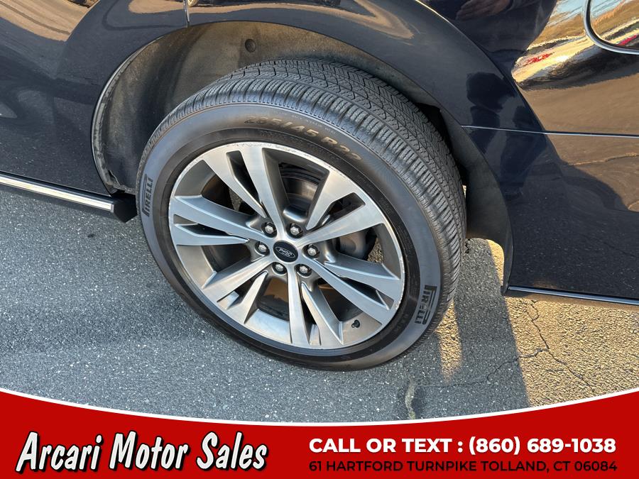 2020 Ford Expedition Platinum 4x4 photo