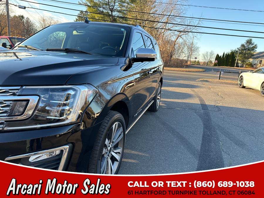 2020 Ford Expedition Platinum 4x4 photo