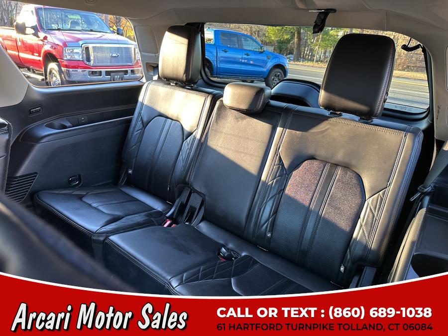 2020 Ford Expedition Platinum 4x4 photo