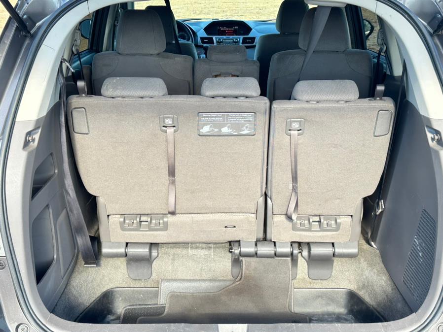 2016 Honda Odyssey 5dr EX photo