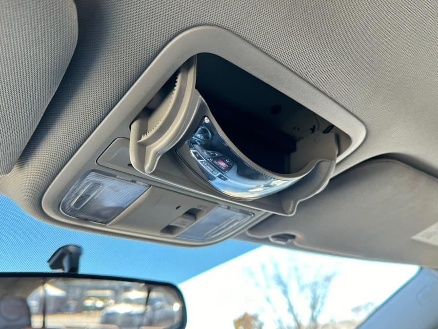 2016 Honda Odyssey 5dr EX photo