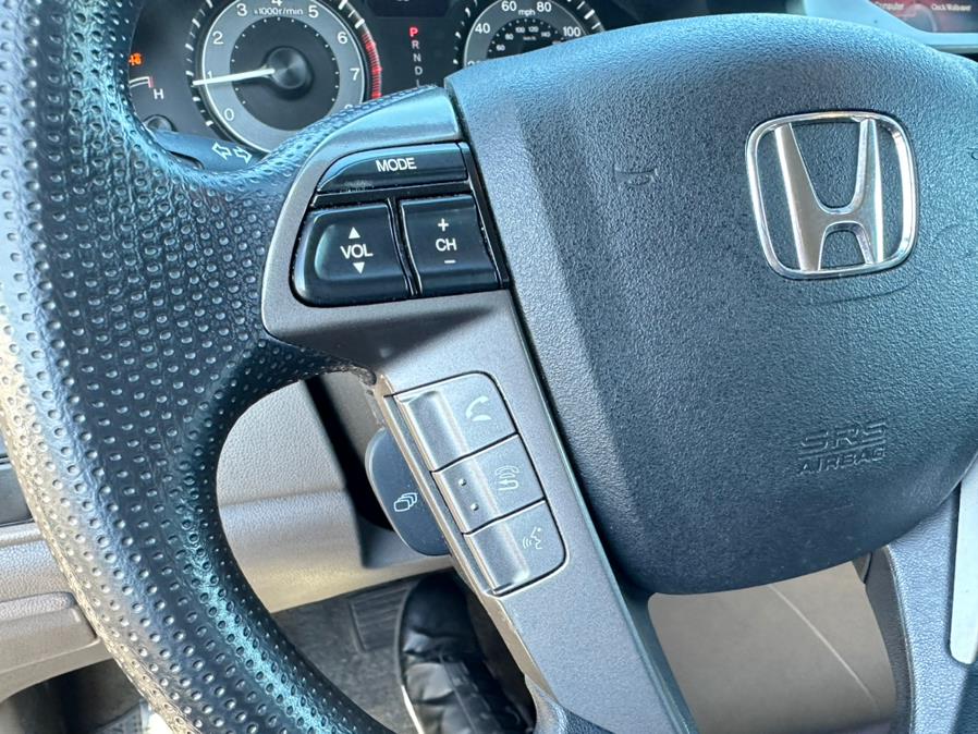 2016 Honda Odyssey 5dr EX photo