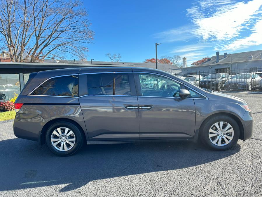 2016 Honda Odyssey 5dr EX photo