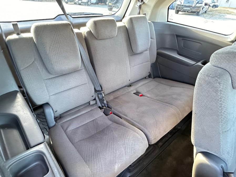 2016 Honda Odyssey 5dr EX photo