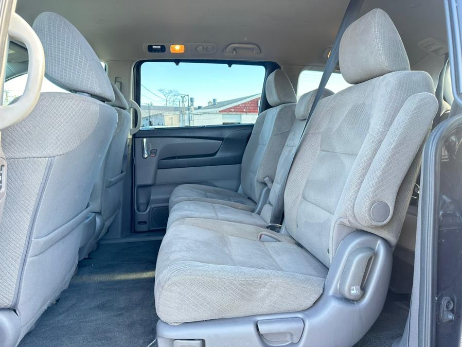 2016 Honda Odyssey 5dr EX photo