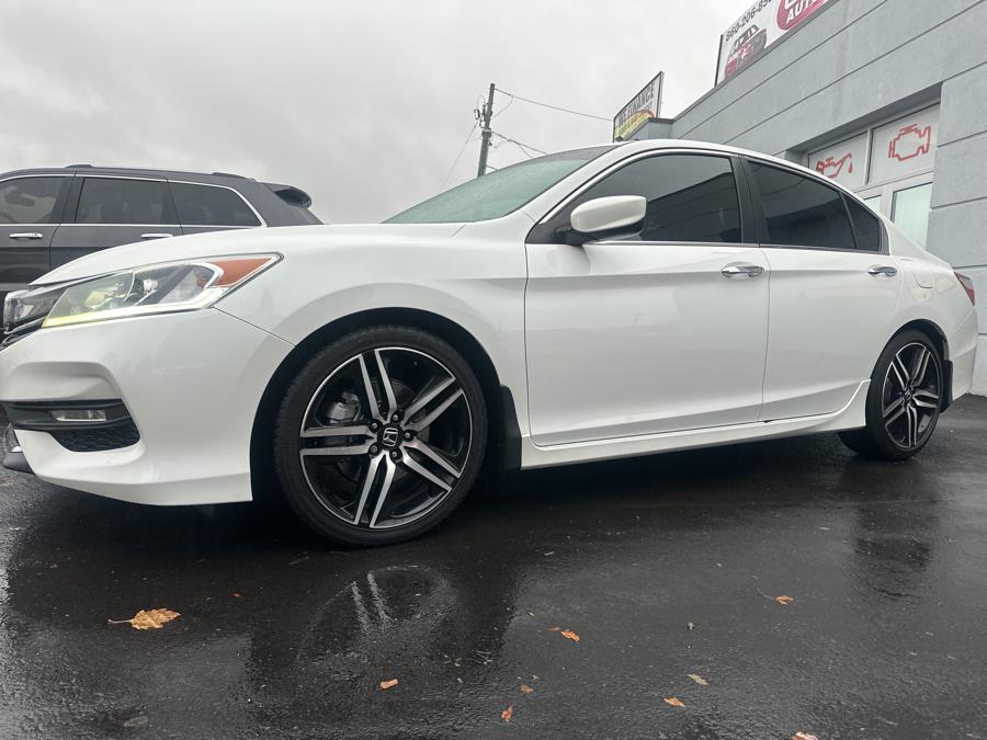 2017 Honda ACCORD SEDAN Sport SE CVT photo