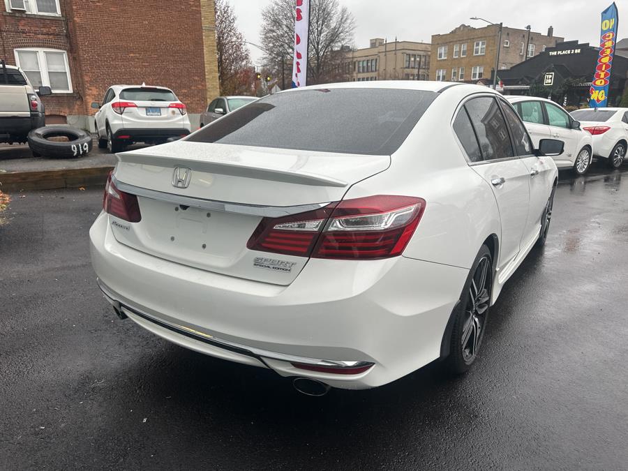 2017 Honda ACCORD SEDAN Sport SE CVT photo