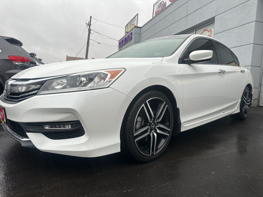2017 Honda ACCORD SEDAN Sport SE CVT photo