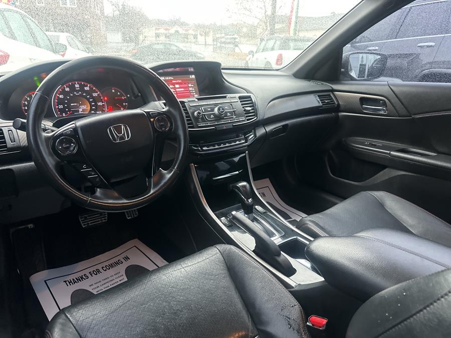 2017 Honda ACCORD SEDAN Sport SE CVT photo