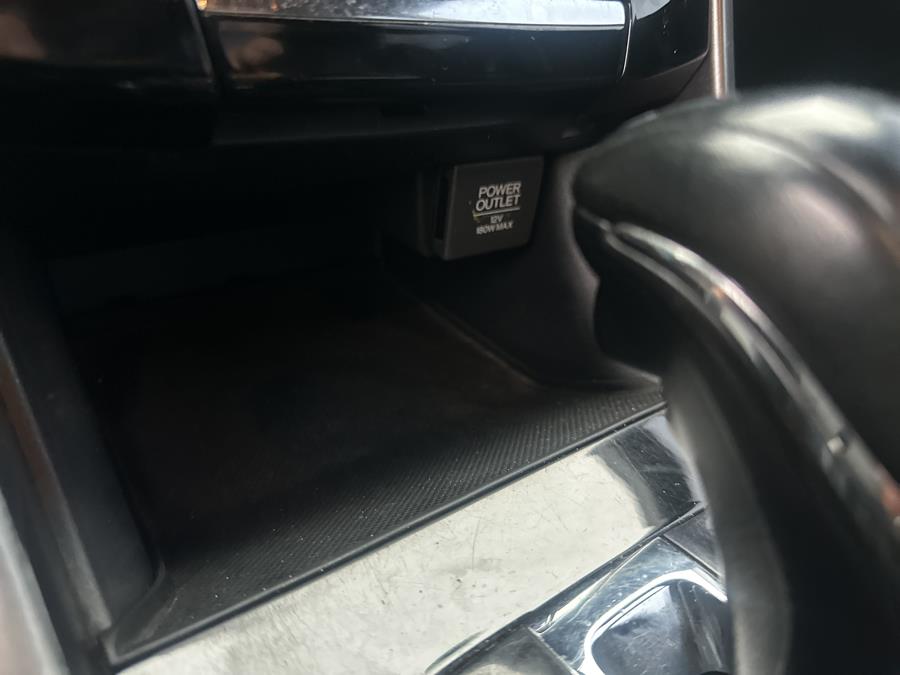 2017 Honda ACCORD SEDAN Sport SE CVT photo