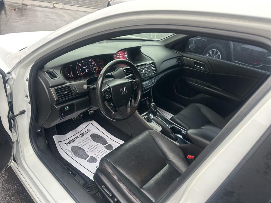 2017 Honda ACCORD SEDAN Sport SE CVT photo