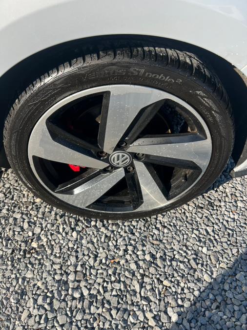 2018 Volkswagen Golf Gti 2.0T SE DSG photo