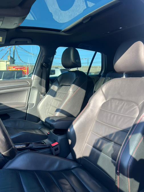 2018 Volkswagen Golf Gti 2.0T SE DSG photo