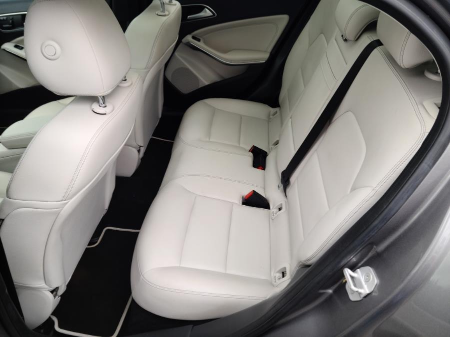 2015 Mercedes-Benz GLA-Class 4MATIC 4dr GLA250 photo