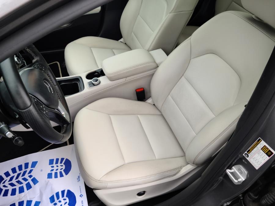 2015 Mercedes-Benz GLA-Class 4MATIC 4dr GLA250 photo