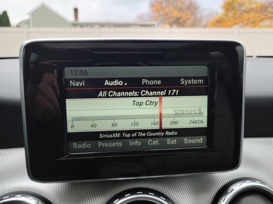 2015 Mercedes-Benz GLA-Class 4MATIC 4dr GLA250 photo