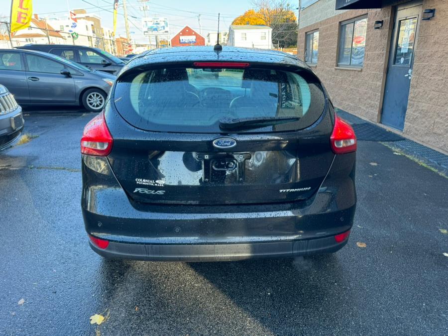 2018 Ford Focus Titanium Hatch photo