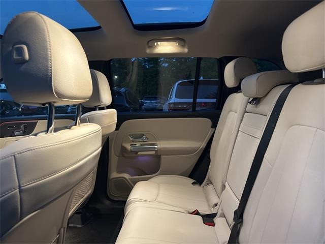 2021 Mercedes-Benz GLB GLB 250 photo