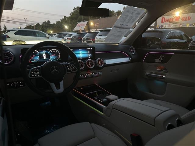 2021 Mercedes-Benz GLB GLB 250 photo