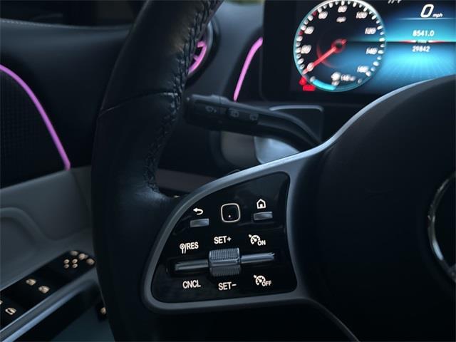 2021 Mercedes-Benz GLB GLB 250 photo