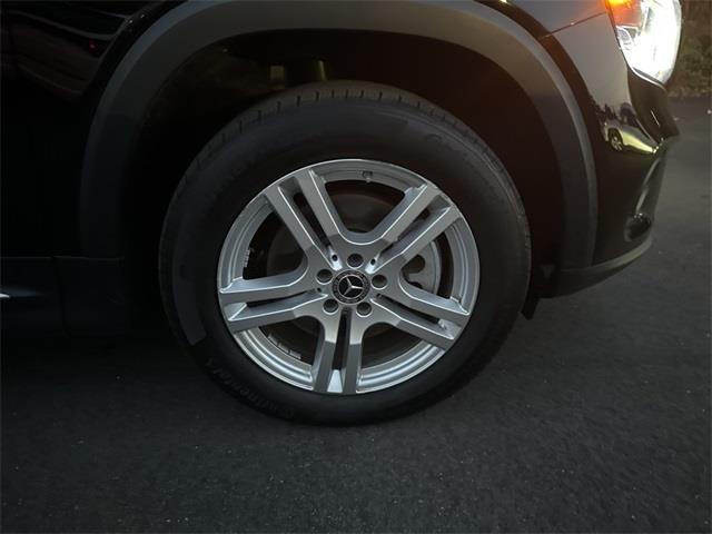 2021 Mercedes-Benz GLB GLB 250 photo