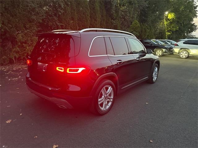 2021 Mercedes-Benz GLB GLB 250 photo