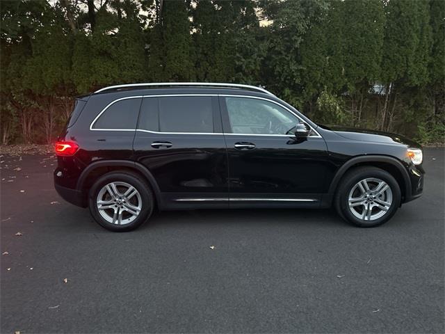 2021 Mercedes-Benz GLB GLB 250 photo