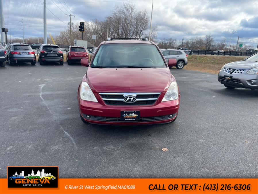 2007 Hyundai Entourage GLS photo