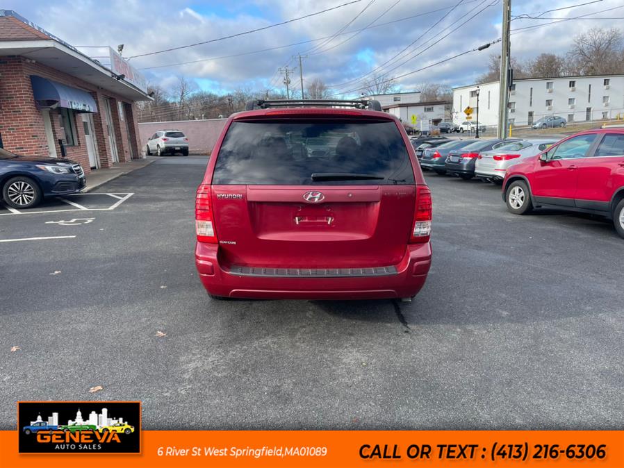 2007 Hyundai Entourage GLS photo
