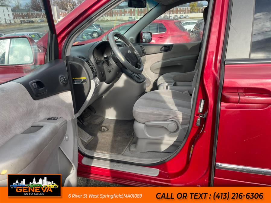 2007 Hyundai Entourage GLS photo