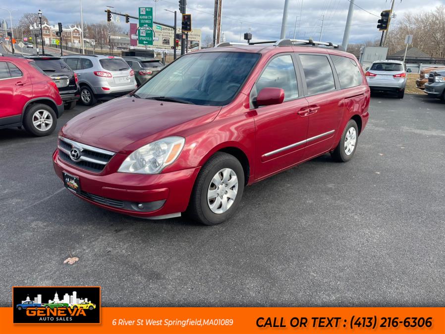 2007 Hyundai Entourage GLS photo