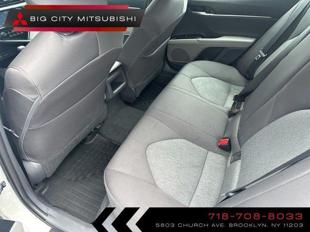 2018 Toyota Camry LE photo