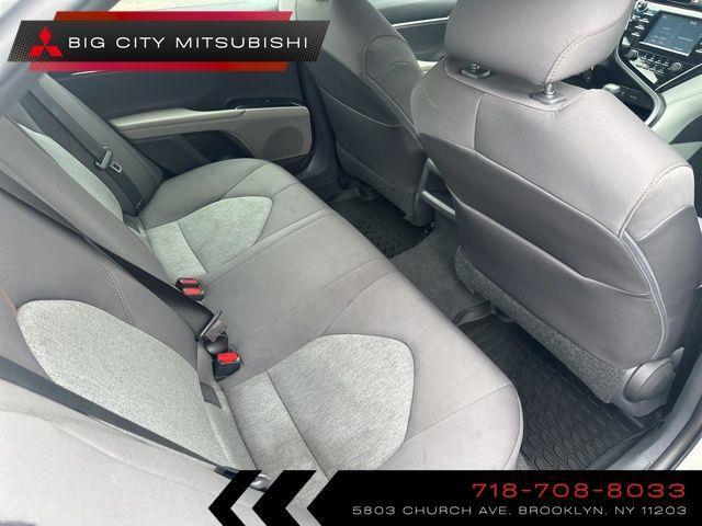 2018 Toyota Camry LE photo