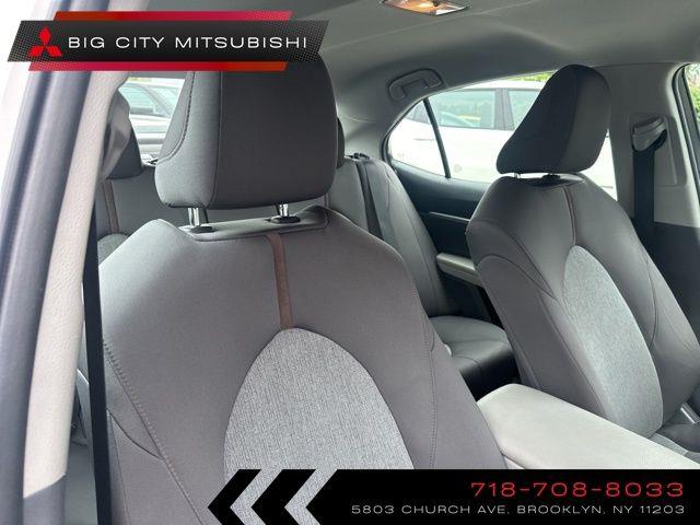 2018 Toyota Camry LE photo